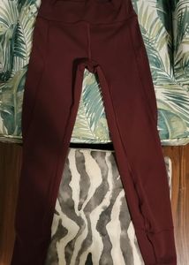 Lululemon maroon leggings size 6